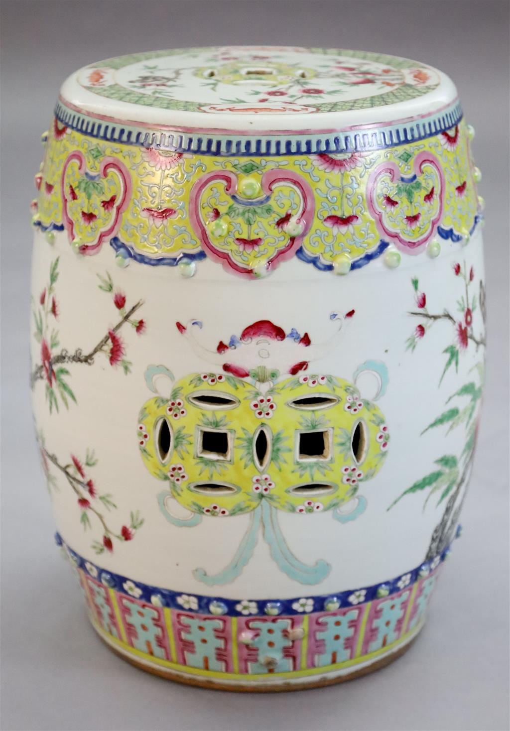 A Chinese famille rose garden seat, late 19th century, 46cm high